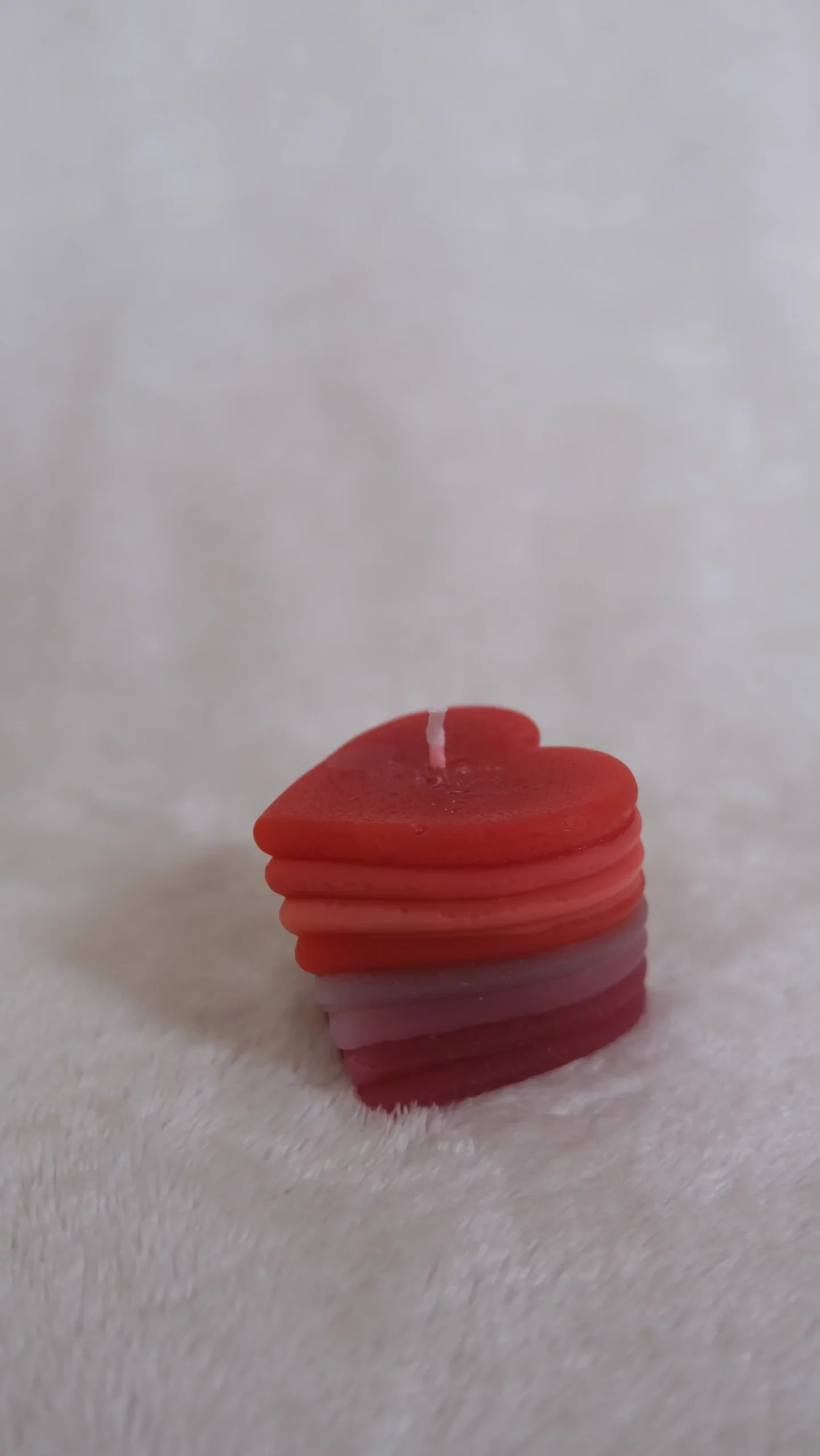 Rose & Sandalwood Candle – Elegant & Luxurious